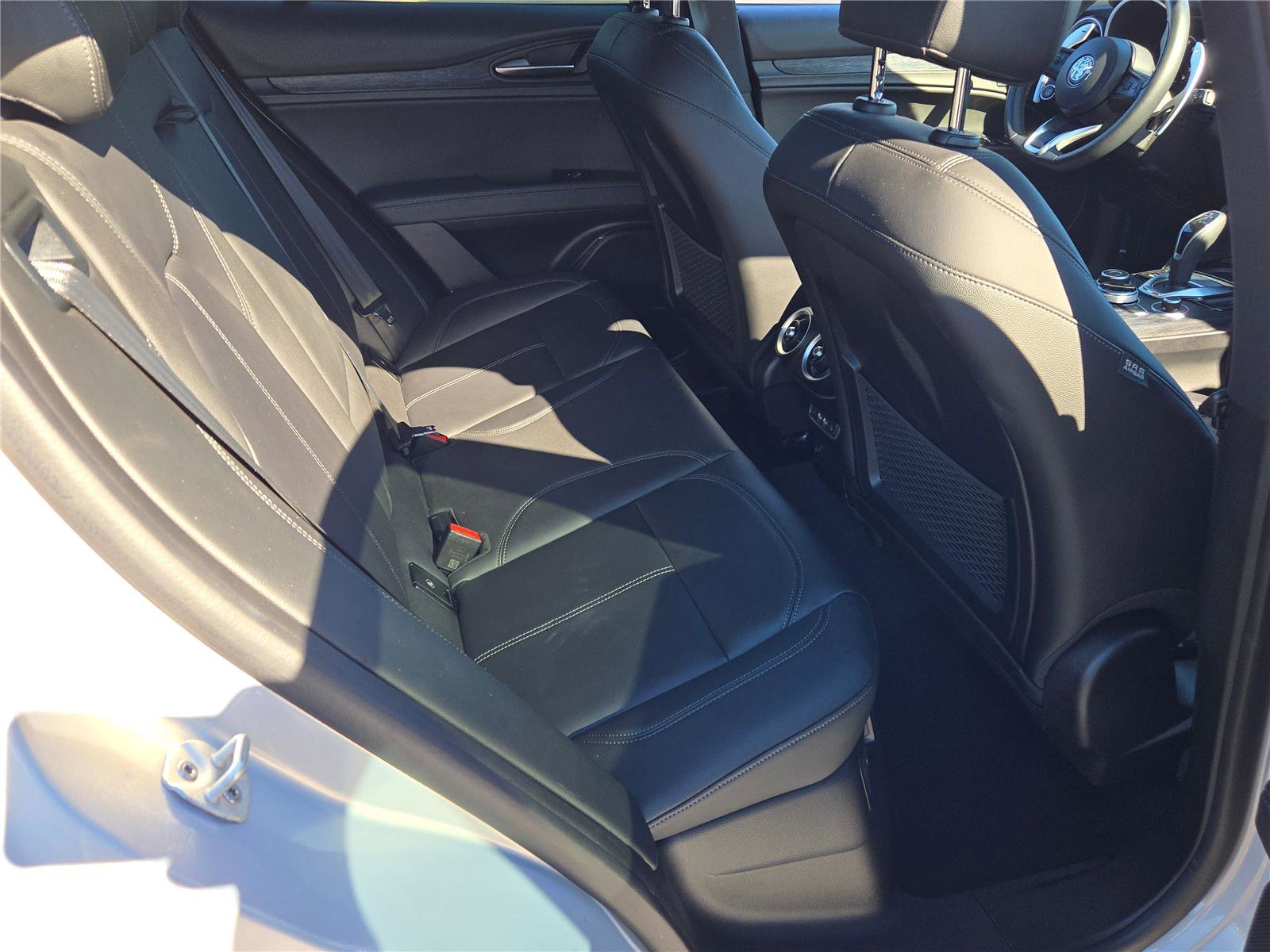 Used 2024 Alfa Romeo Stelvio Sprint image 11