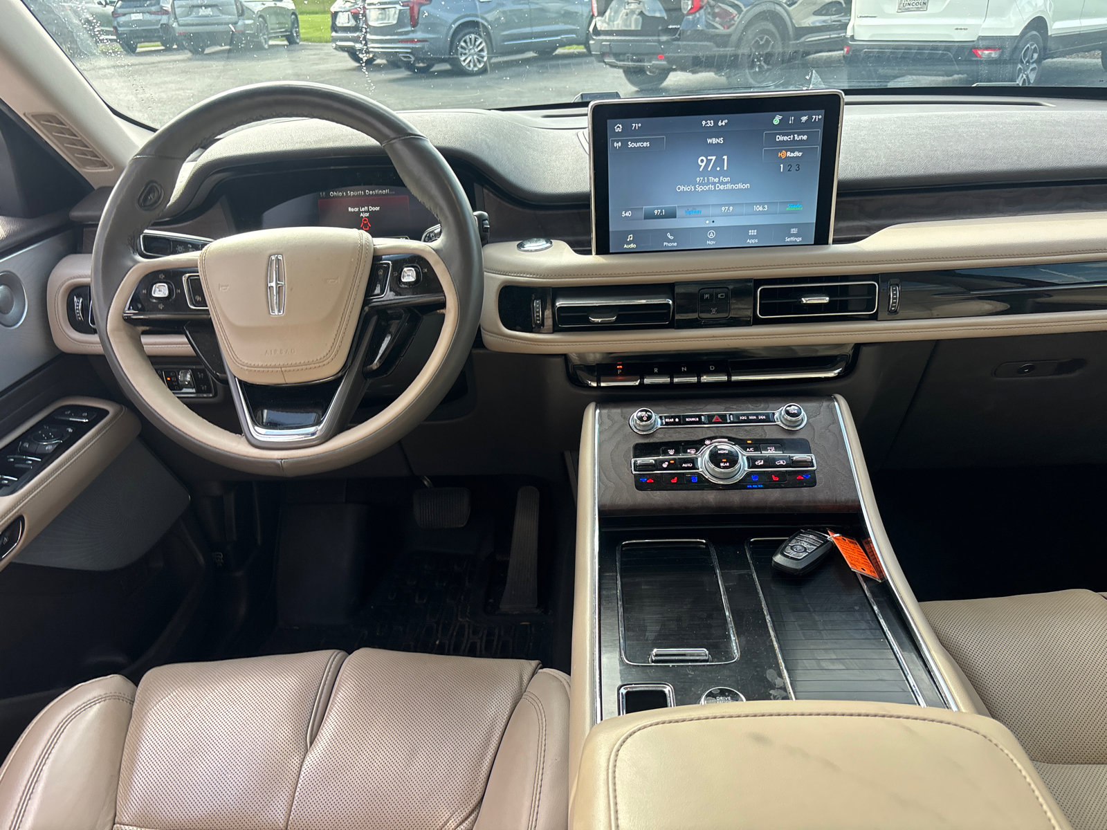 Used 2023 Lincoln Aviator Reserve w/ Equipment Group 201A AWD/4WD image 27