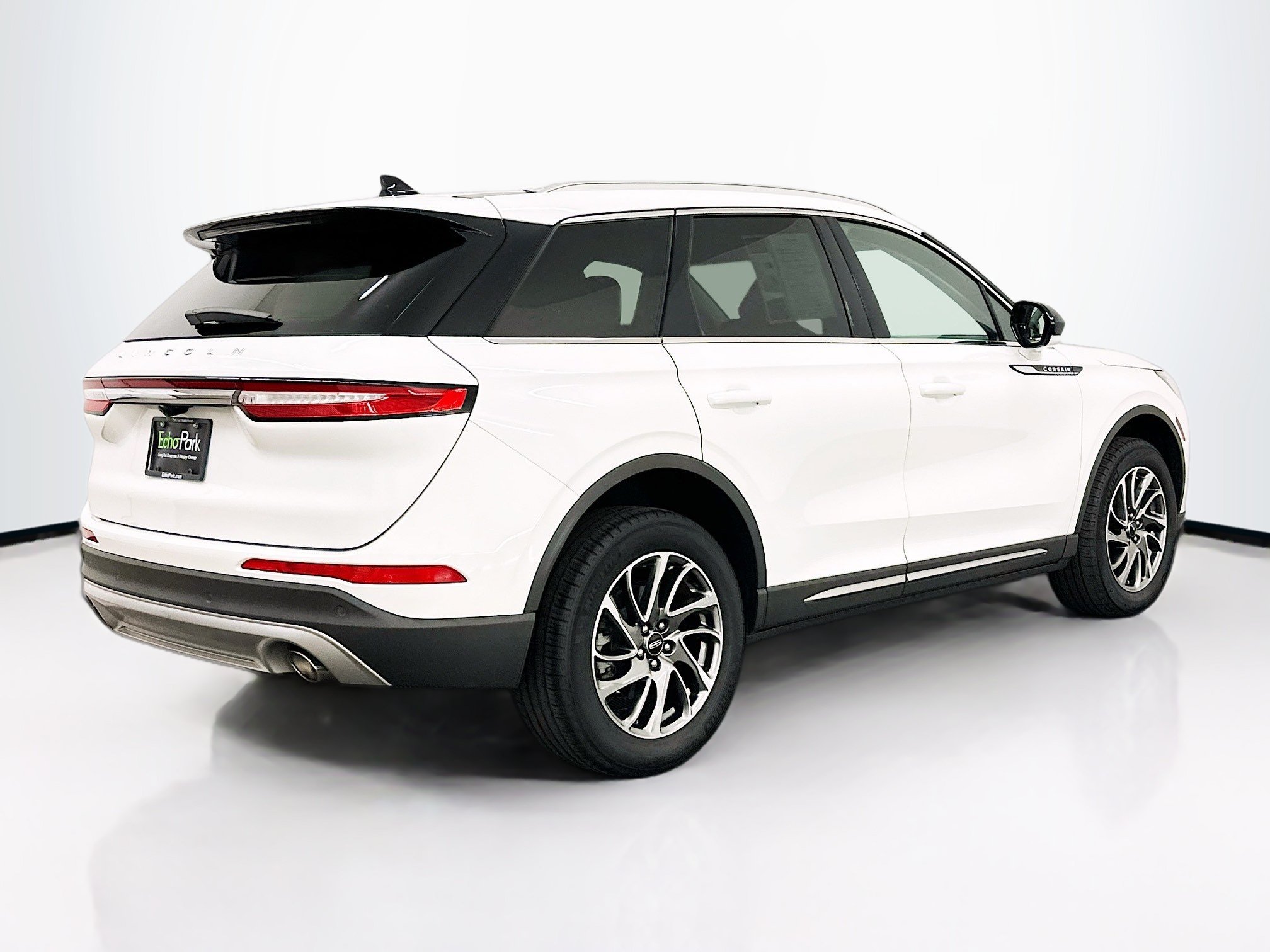 Used 2022 Lincoln Corsair AWD w/ Equipment Group 101A image 9