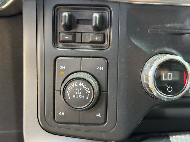 Used 2021 Ford F150 Lariat w/ Equipment Group 502A High AWD/4WD image 14