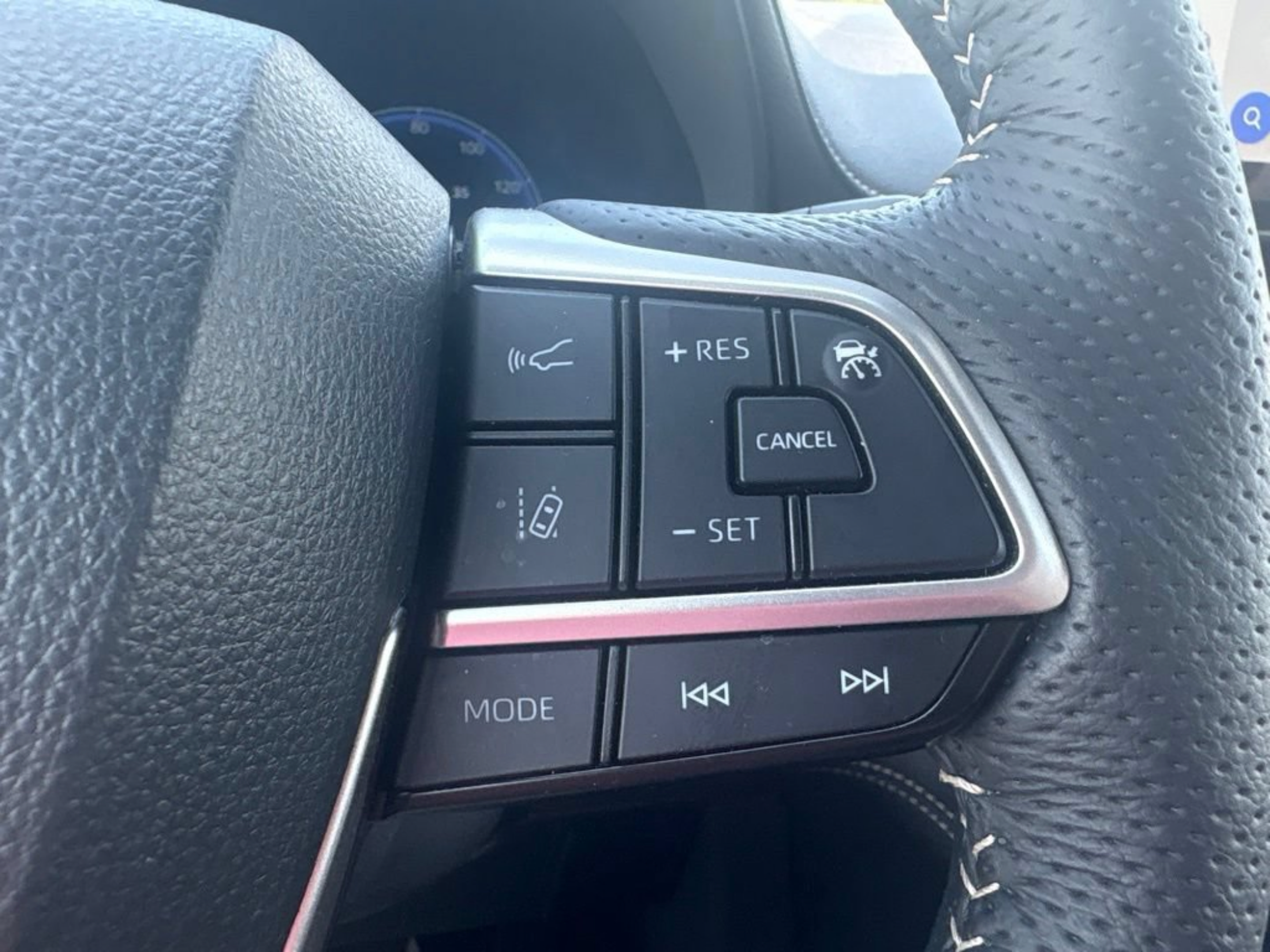 Certified 2026 Toyota Sienna Platinum AWD/4WD image 10