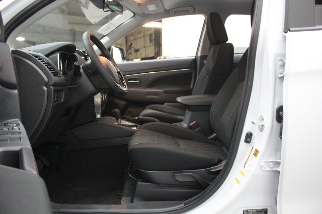 New 2026 Mitsubishi Outlander Sport LE AWD/4WD image 6