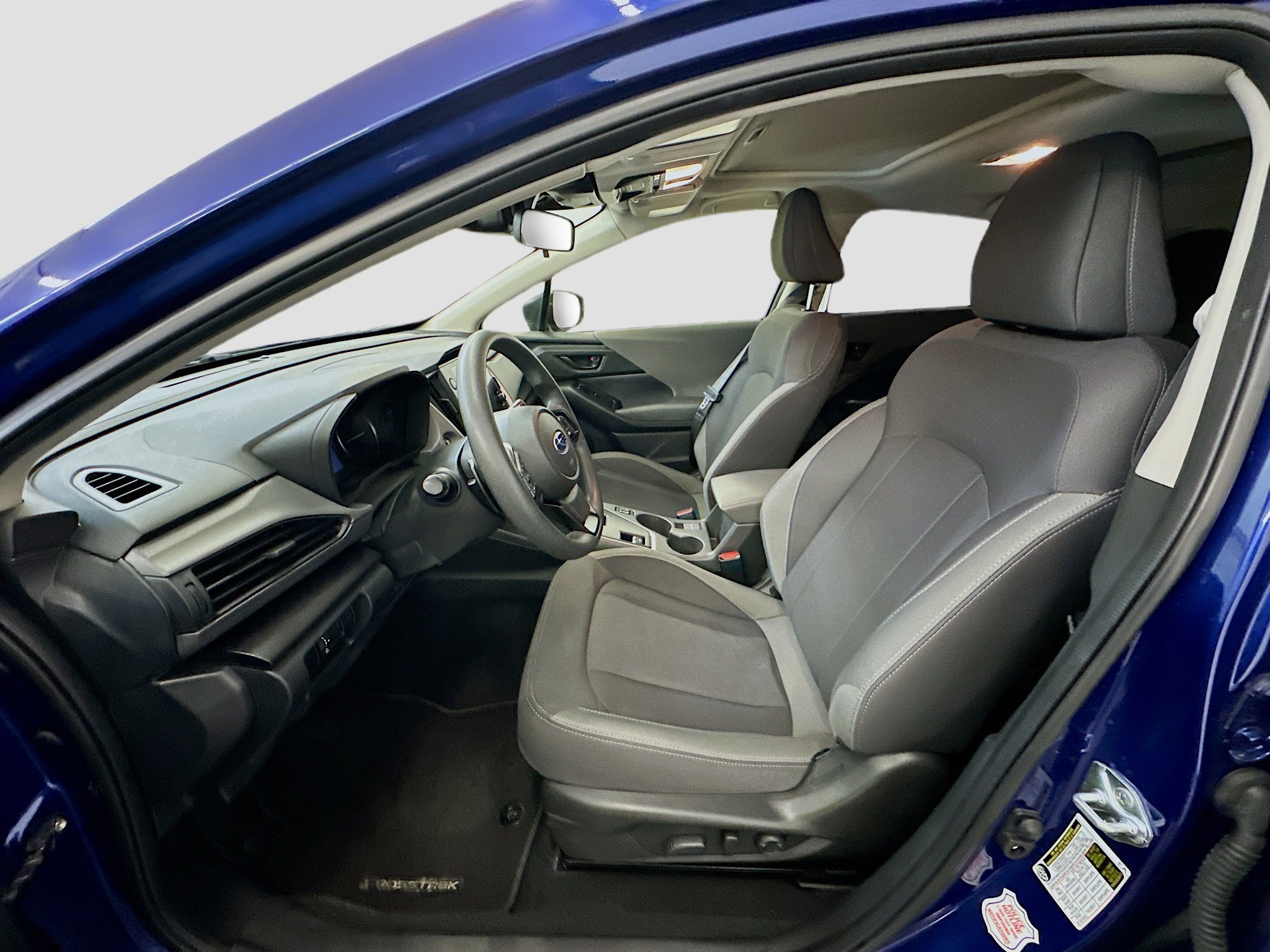 Used 2025 Subaru Crosstrek 2.0i Premium image 13