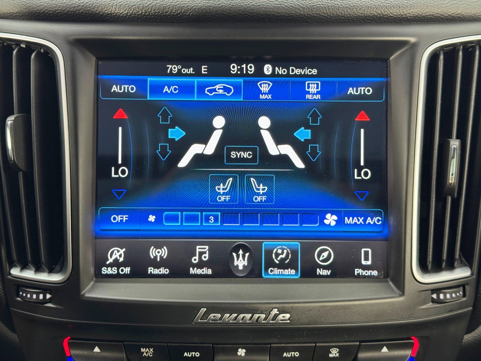 Used 2019 Maserati Levante image 28