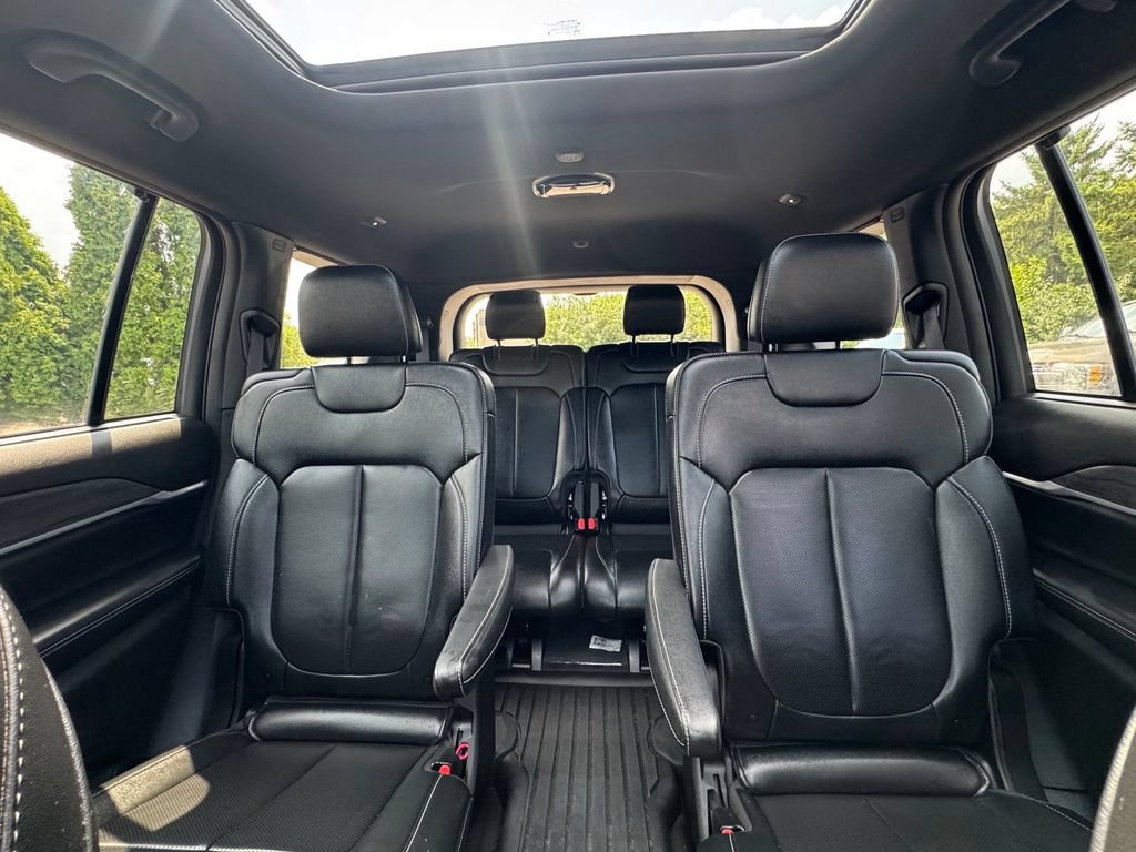 Used 2024 Jeep Grand Cherokee L Limited w/ Luxury Tech Group II AWD/4WD image 21