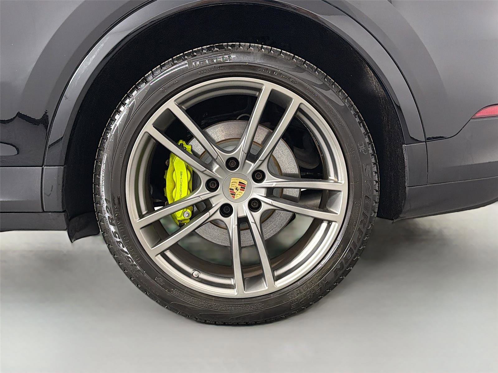 Certified 2022 Porsche Cayenne Platinum Edition AWD/4WD image 12