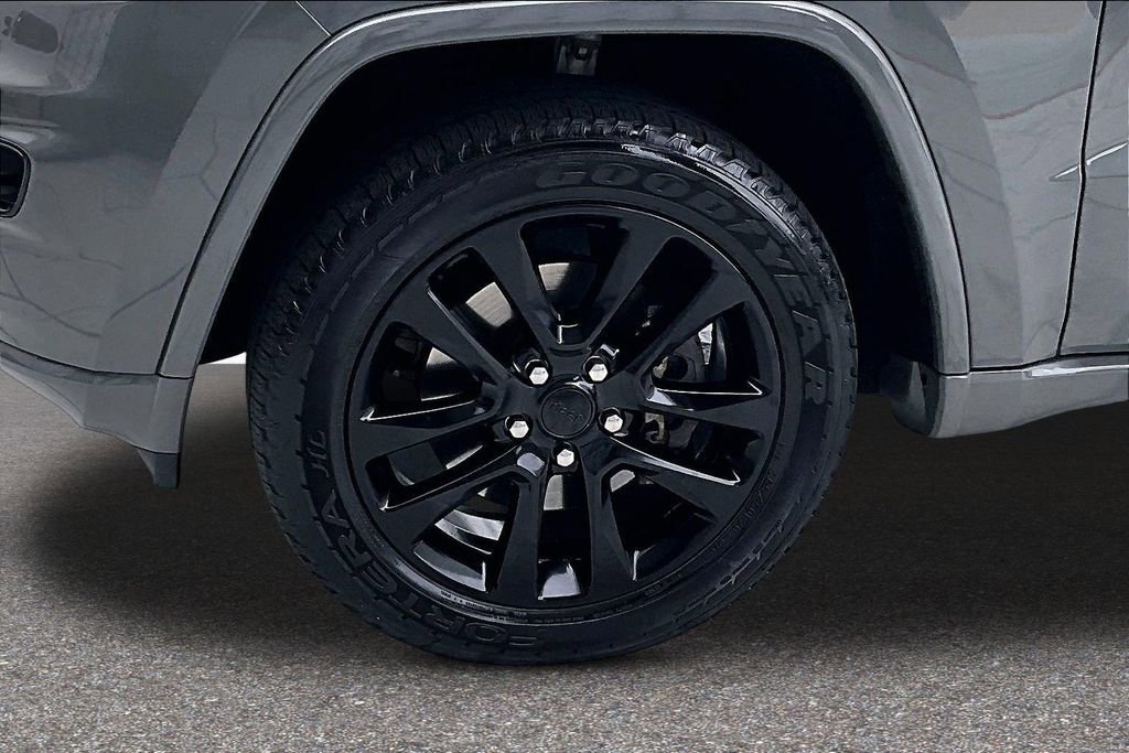 Used 2021 Jeep Grand Cherokee Laredo X AWD/4WD image 33