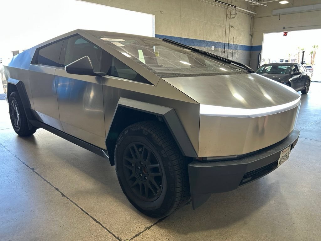 Used 2025 Tesla Cybertruck Cyberbeast AWD/4WD image 2