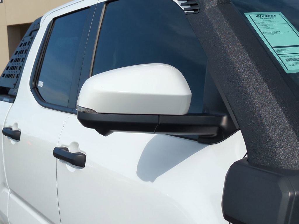 Used 2025 Toyota Tacoma Trailhunter image 11