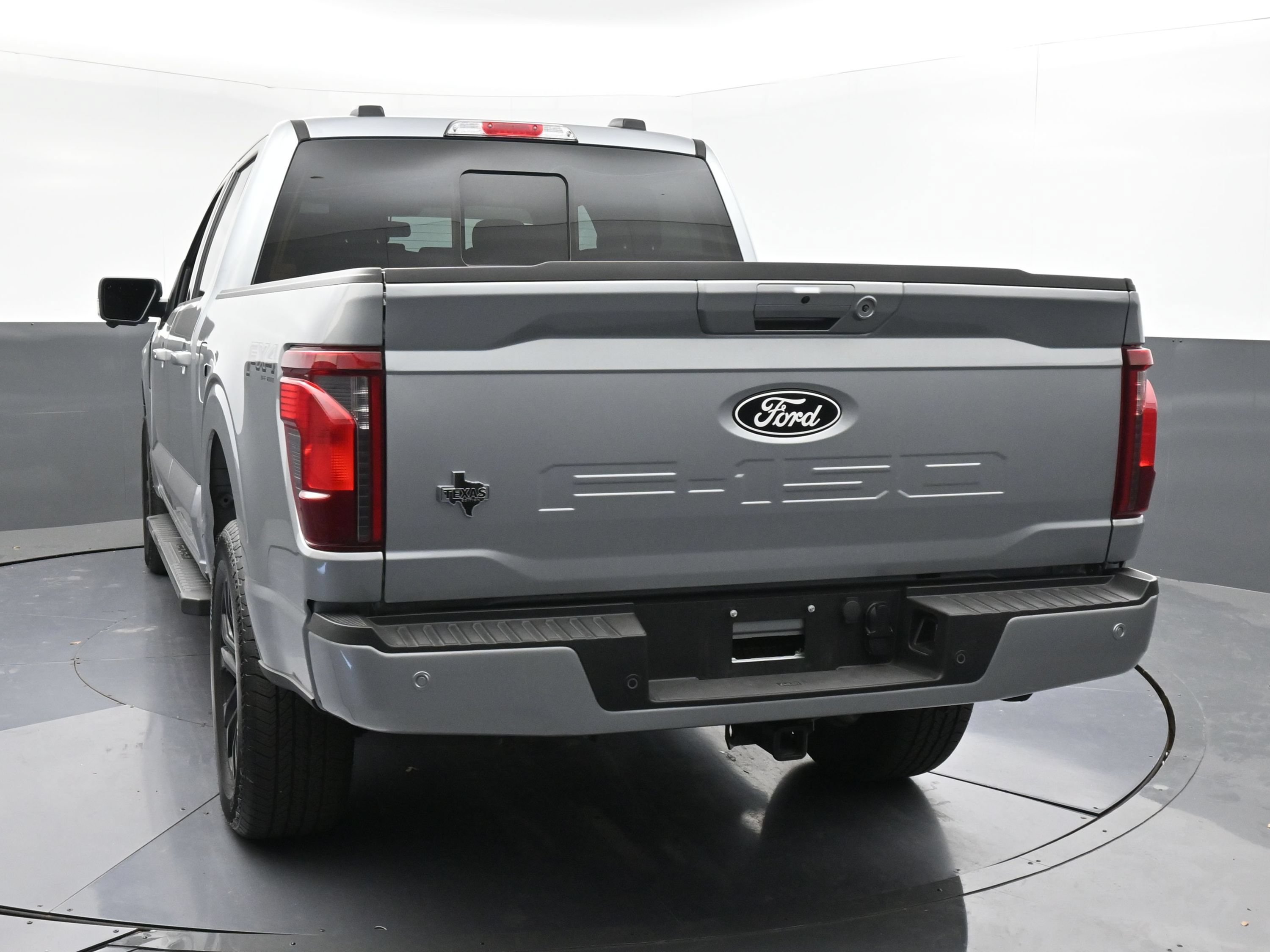 Used 2026 Ford F150 XLT w/ Equipment Group 302A MID AWD/4WD image 7