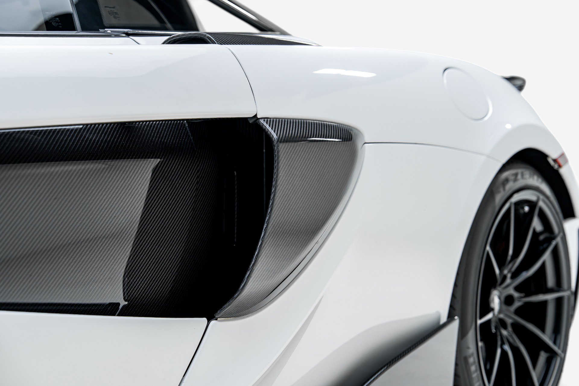 Used 2019 McLaren 600LT RWD image 28