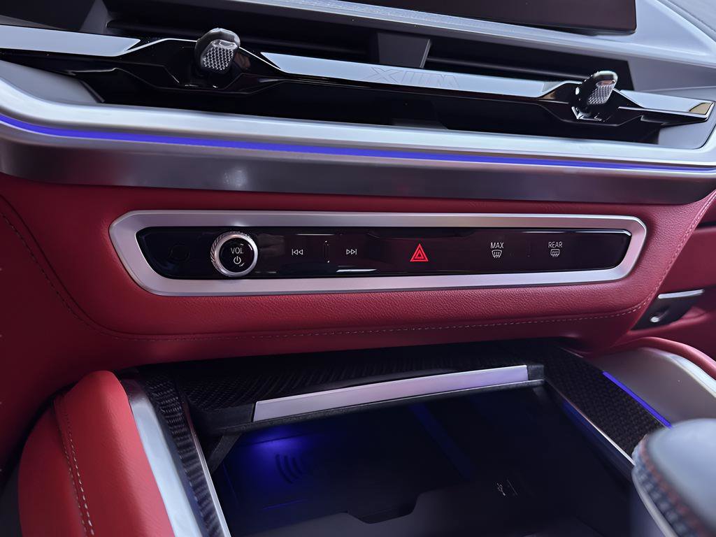 Used 2025 BMW XM Label Red image 17