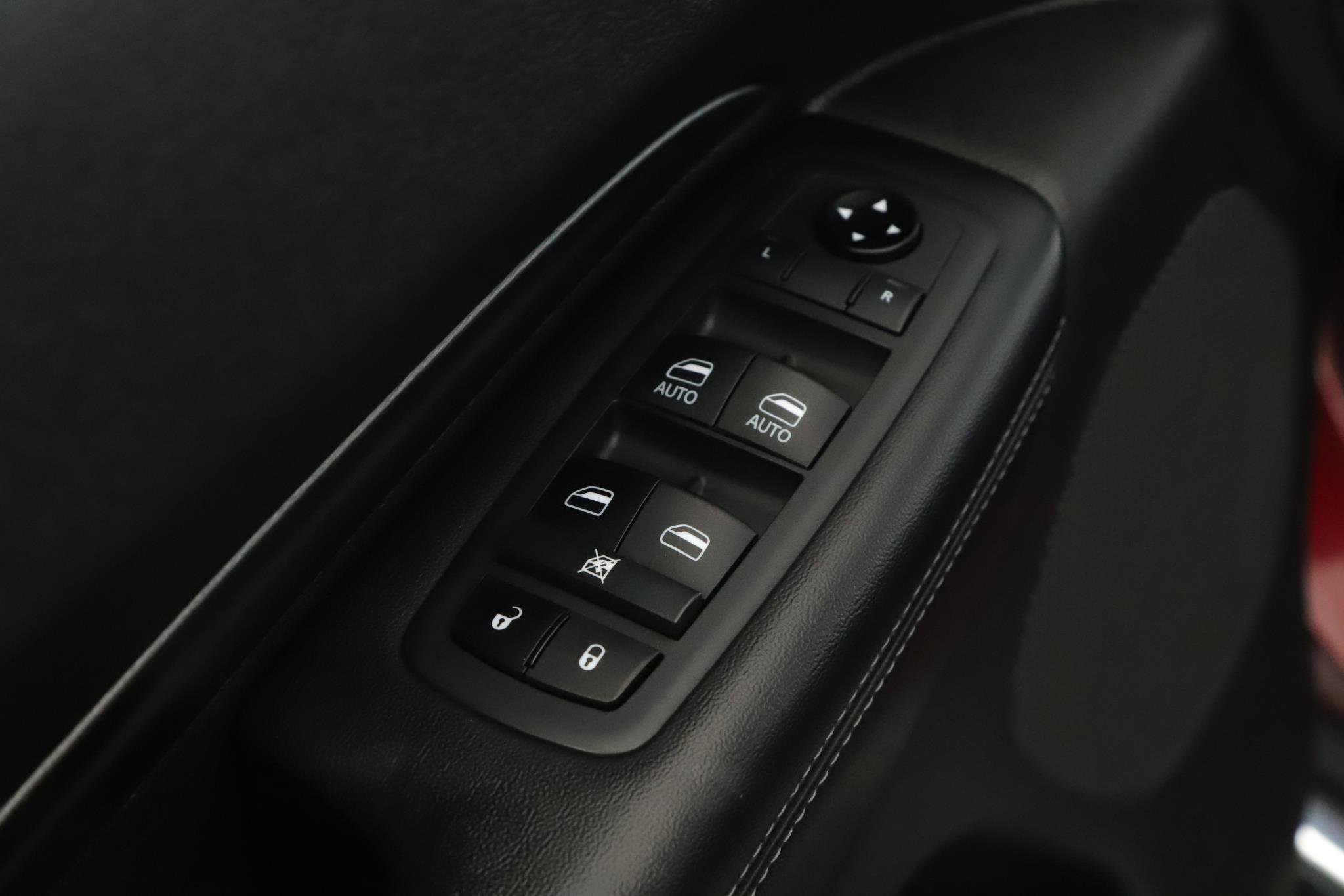 Used 2021 Dodge Durango SXT image 6