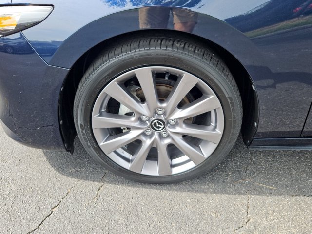 Used 2023 MAZDA MAZDA3 s FWD image 9