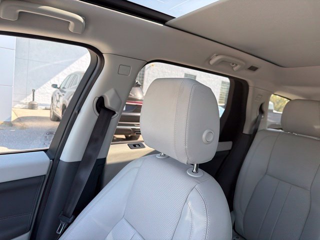 Used 2019 Land Rover Discovery Sport HSE AWD/4WD image 64