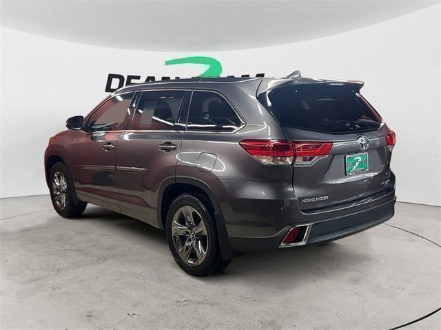 Used 2017 Toyota Highlander AWD V6 image 6