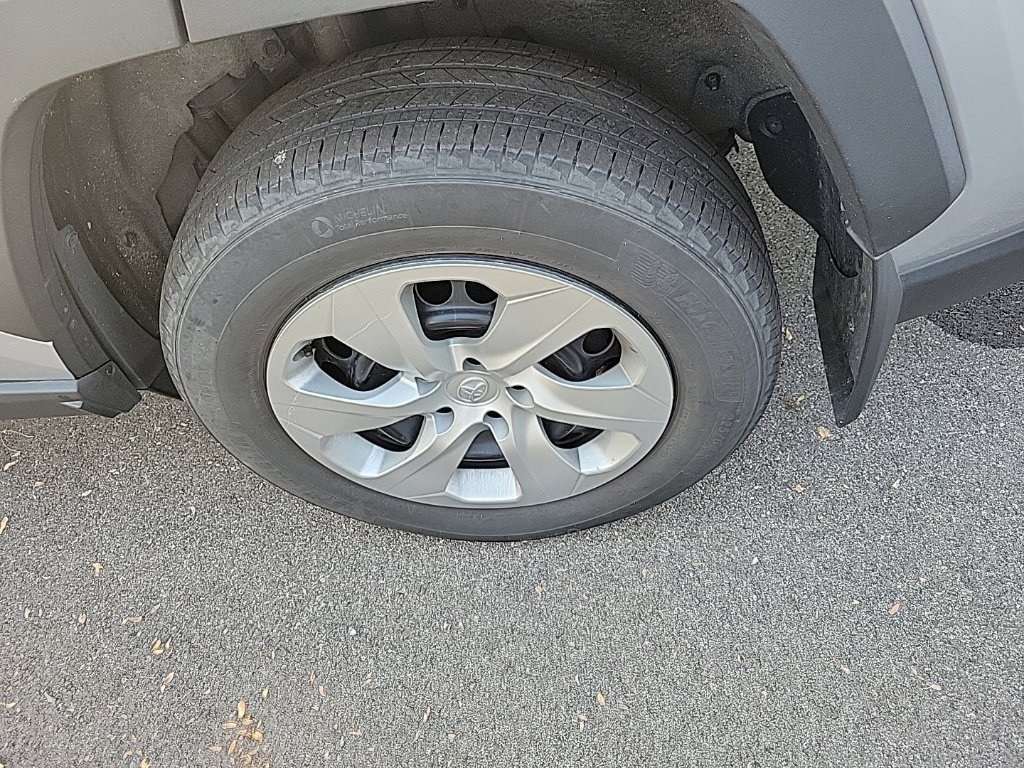 Used 2019 Toyota RAV4 LE w/ All Weather Liner Package AWD/4WD image 5