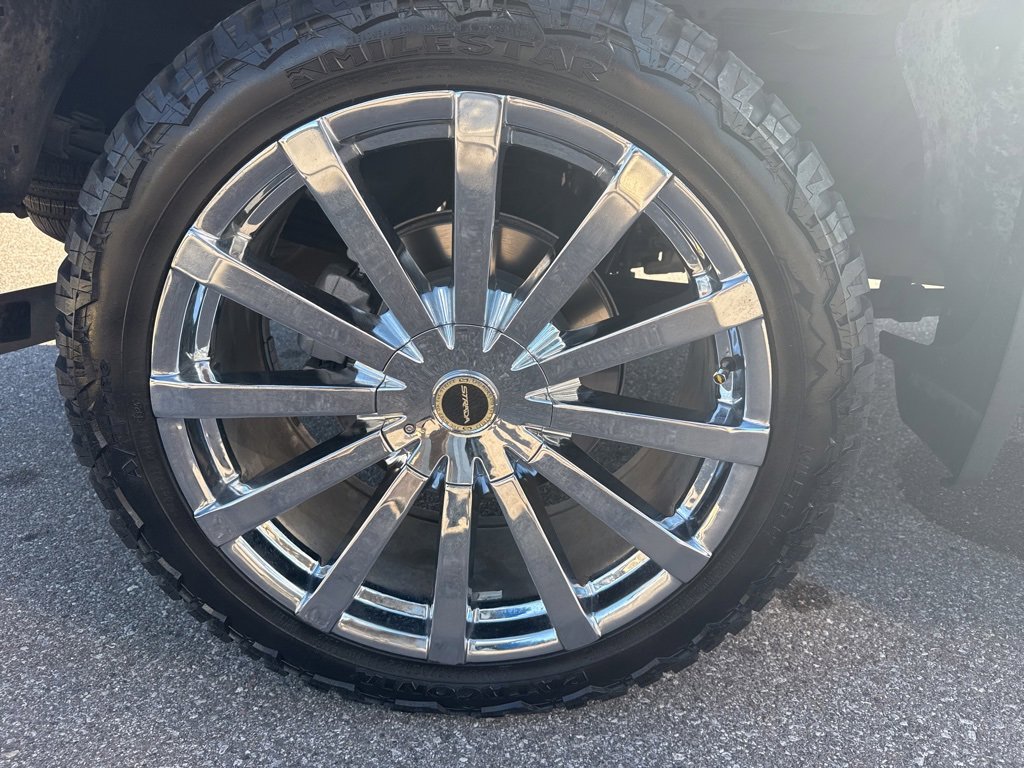 Used 2023 Chevrolet Silverado 1500 LT image 9