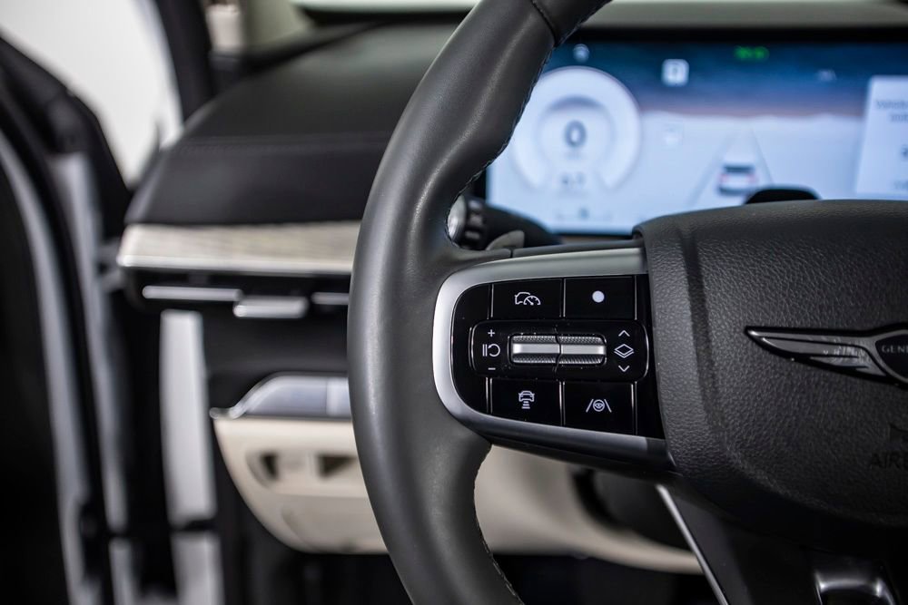 Used 2025 Genesis GV80 2.5T Prestige image 39