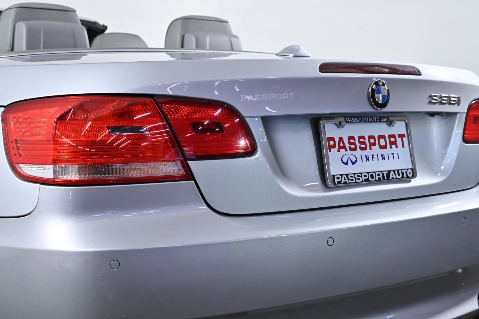 Used 2008 BMW 335i Convertible image 6