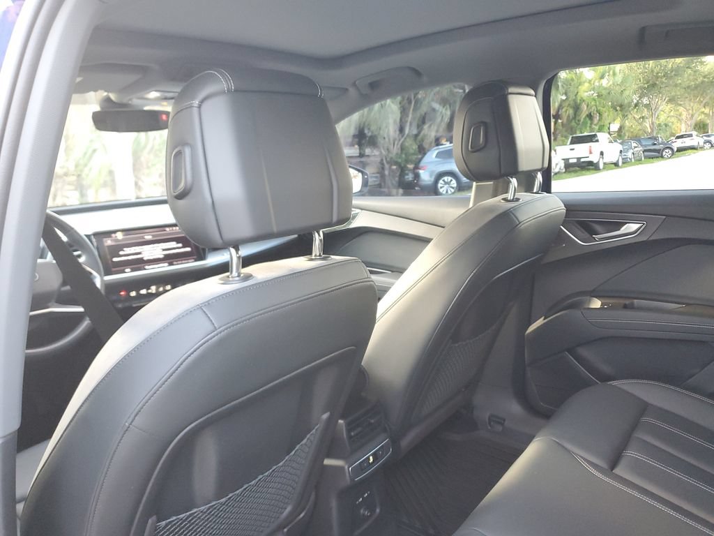 Certified 2023 Audi Q4 e-tron Prestige AWD/4WD image 17