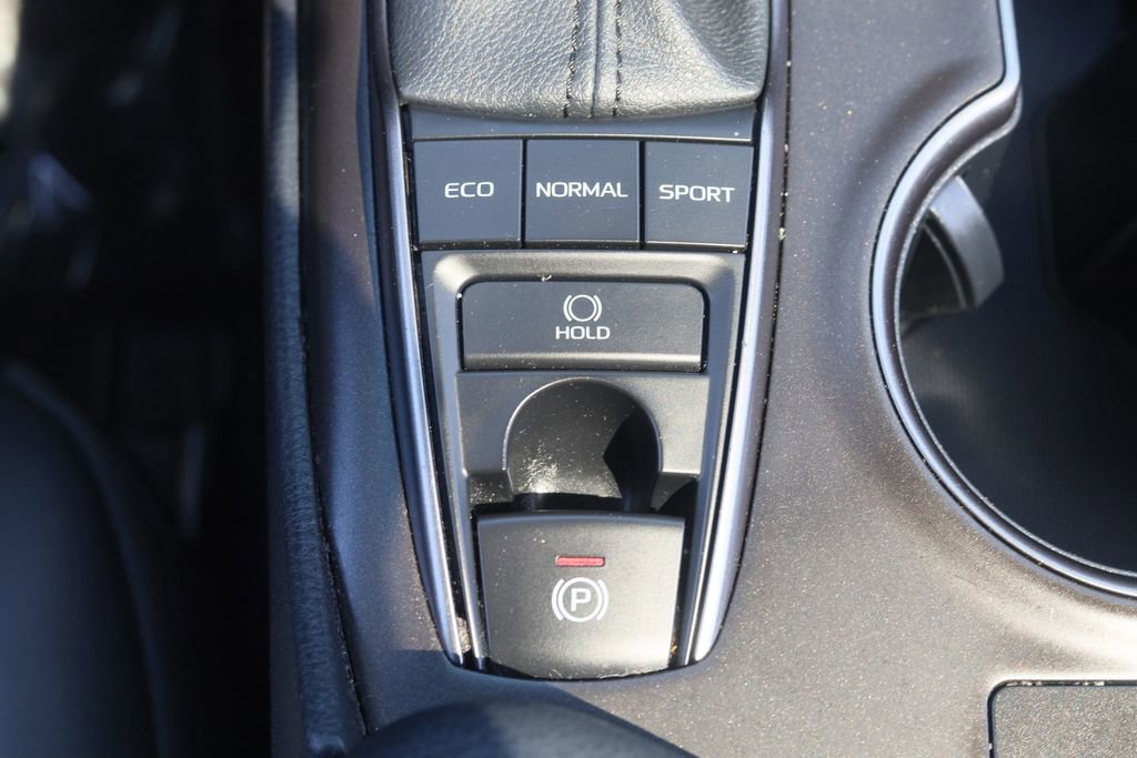 Used 2023 Toyota Camry SE w/ Cold Weather Package AWD/4WD image 20