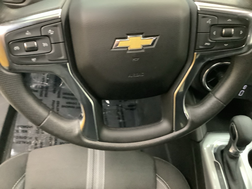 Used 2025 Chevrolet Blazer LT FWD image 15
