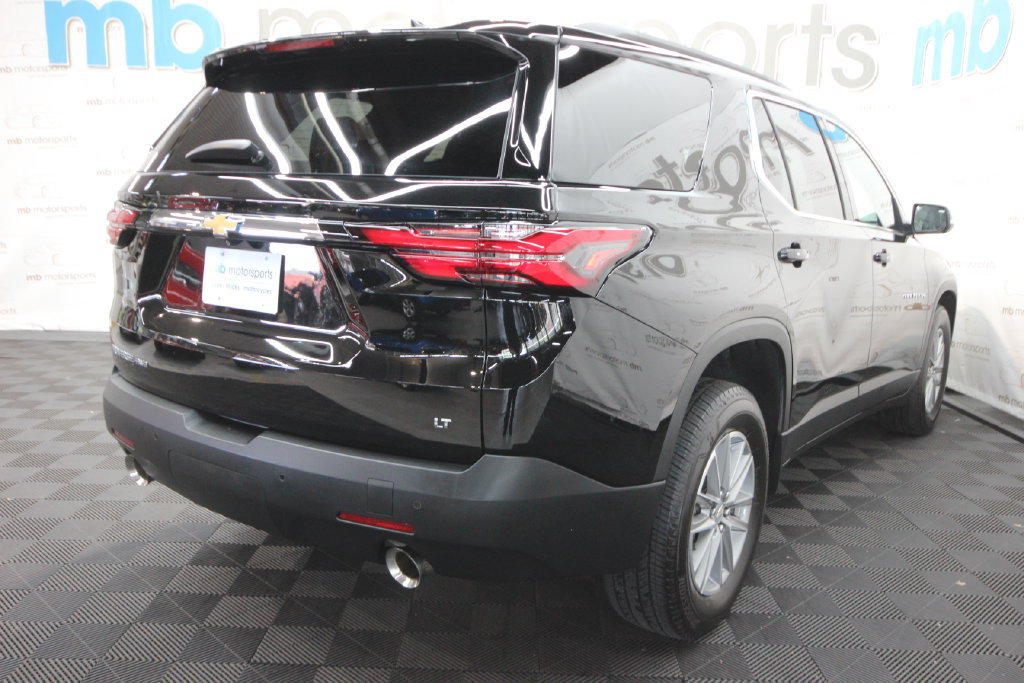 Used 2022 Chevrolet Traverse LT w/ LPO, Floor Liner Package AWD/4WD image 8