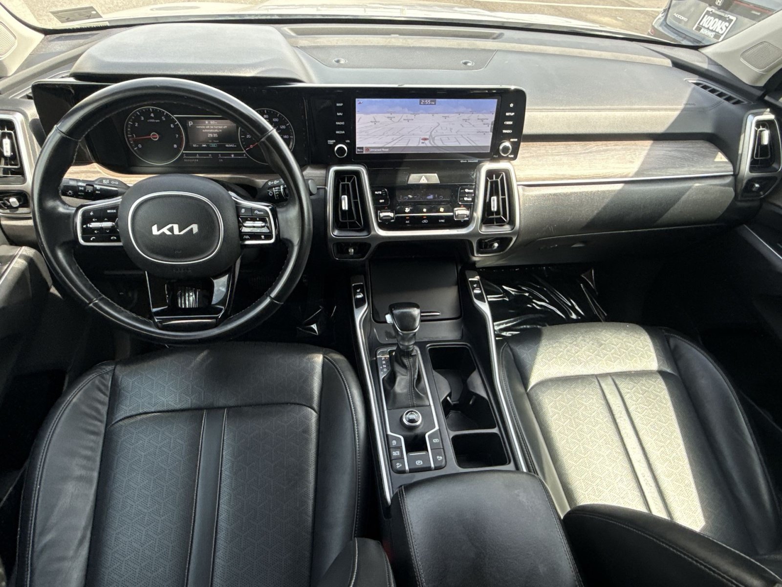Used 2022 Kia Sorento EX w/ Panoramic Sunroof Package FWD image 21