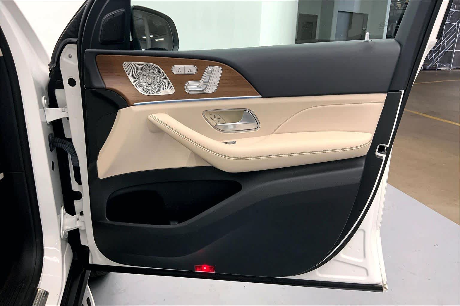 Certified 2021 Mercedes-Benz GLS 450 4MATIC image 9