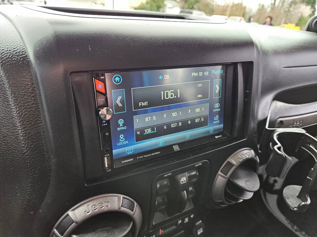 Used 2013 Jeep Wrangler Unlimited Sport image 19