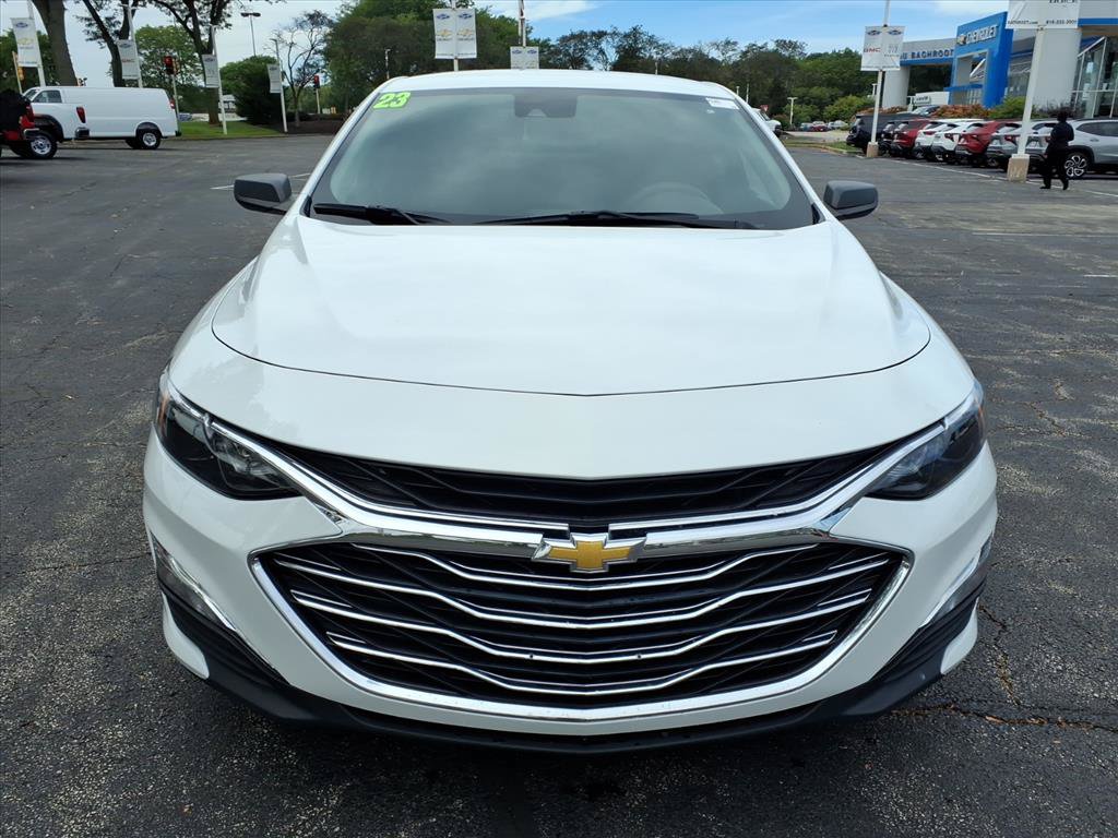 Used 2023 Chevrolet Malibu LS FWD image 2