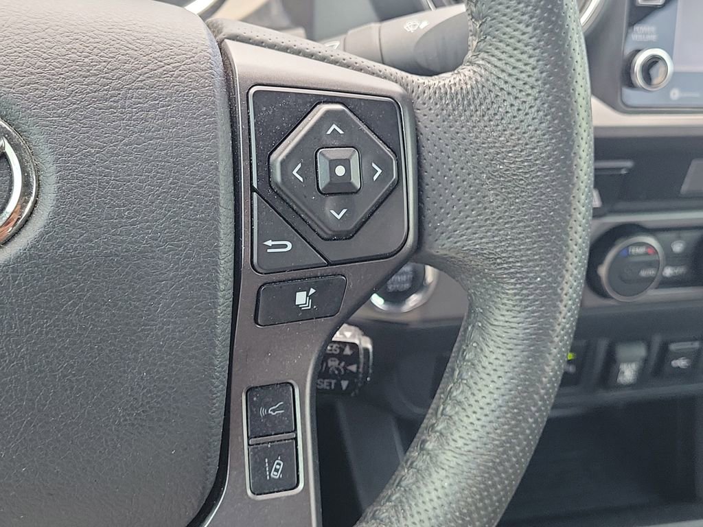 Used 2022 Toyota Tacoma TRD Sport w/ Technology Package RWD image 23