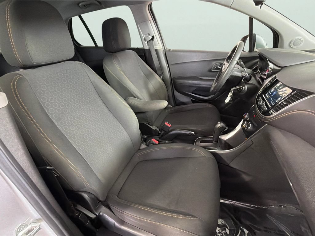 Used 2019 Chevrolet Trax LS FWD image 31