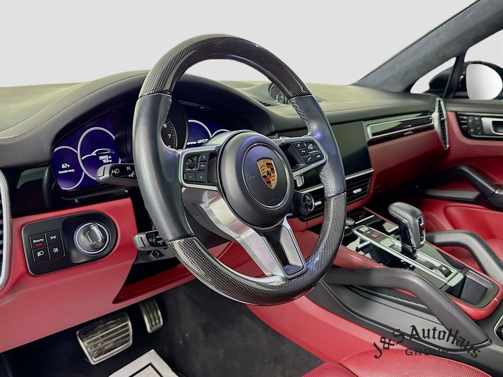 Used 2022 Porsche Cayenne GTS AWD/4WD image 9