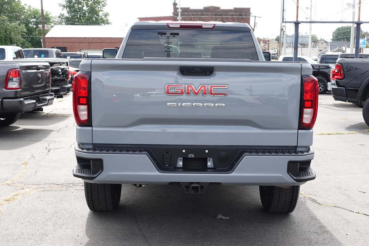Used 2024 GMC Sierra 1500 Pro w/ Graphite Edition AWD/4WD image 8