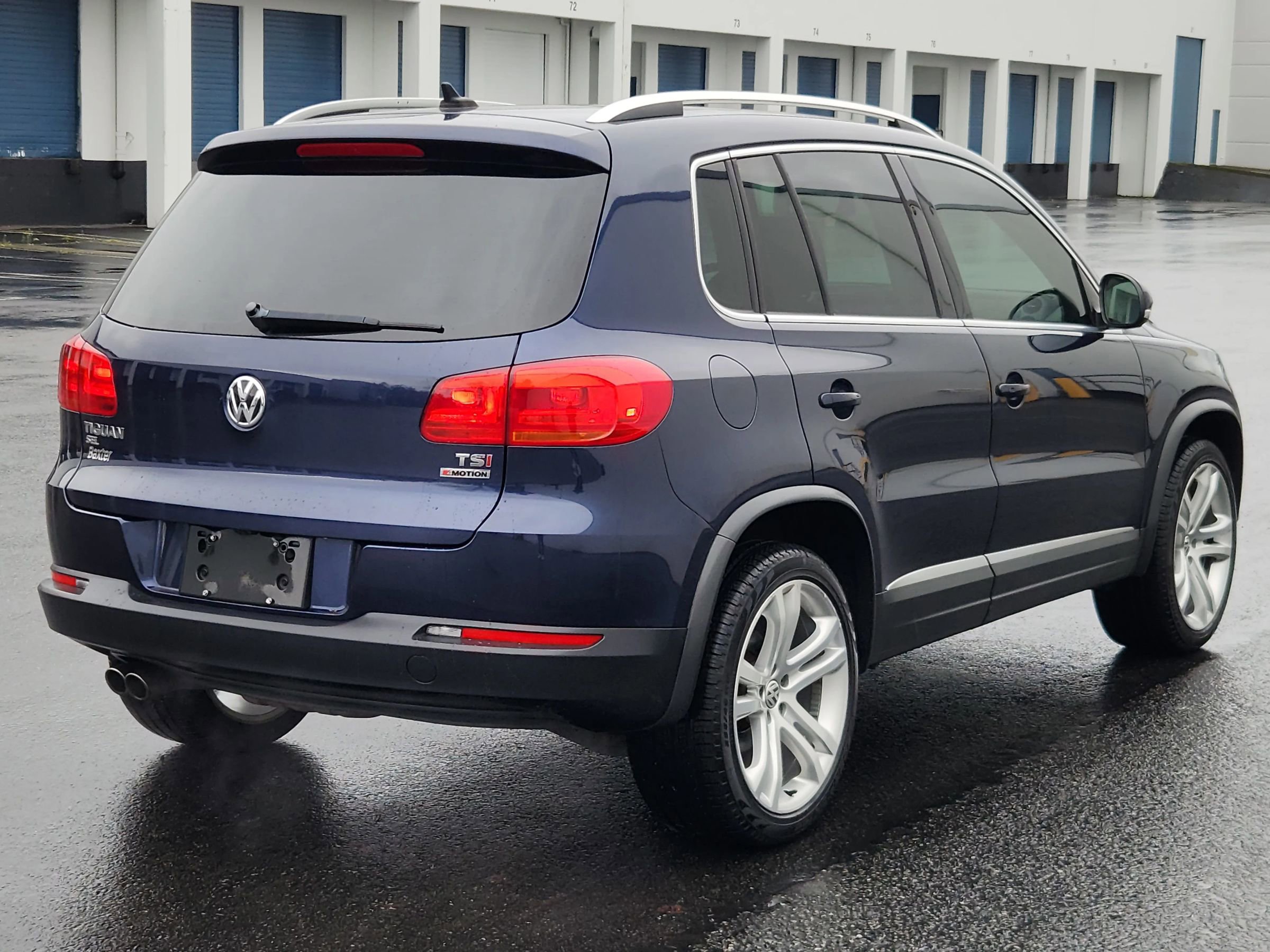 Used 2016 Volkswagen Tiguan SEL image 4