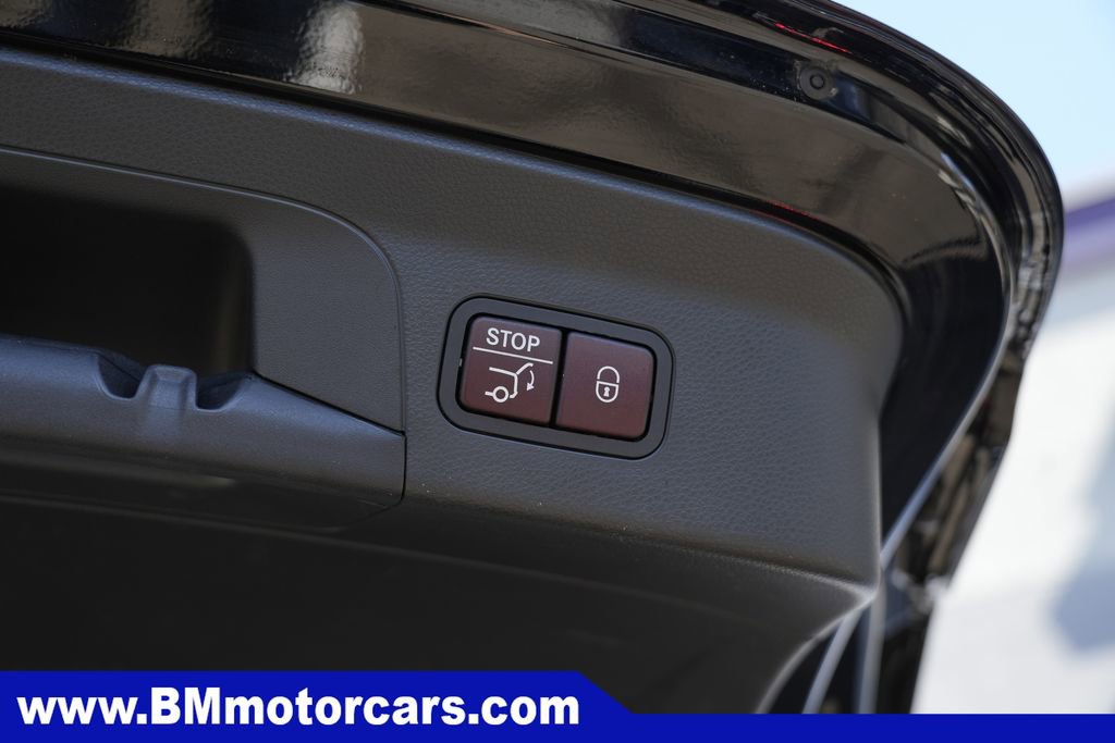 Used 2018 Mercedes-Benz GLC 300 4MATIC Coupe image 16