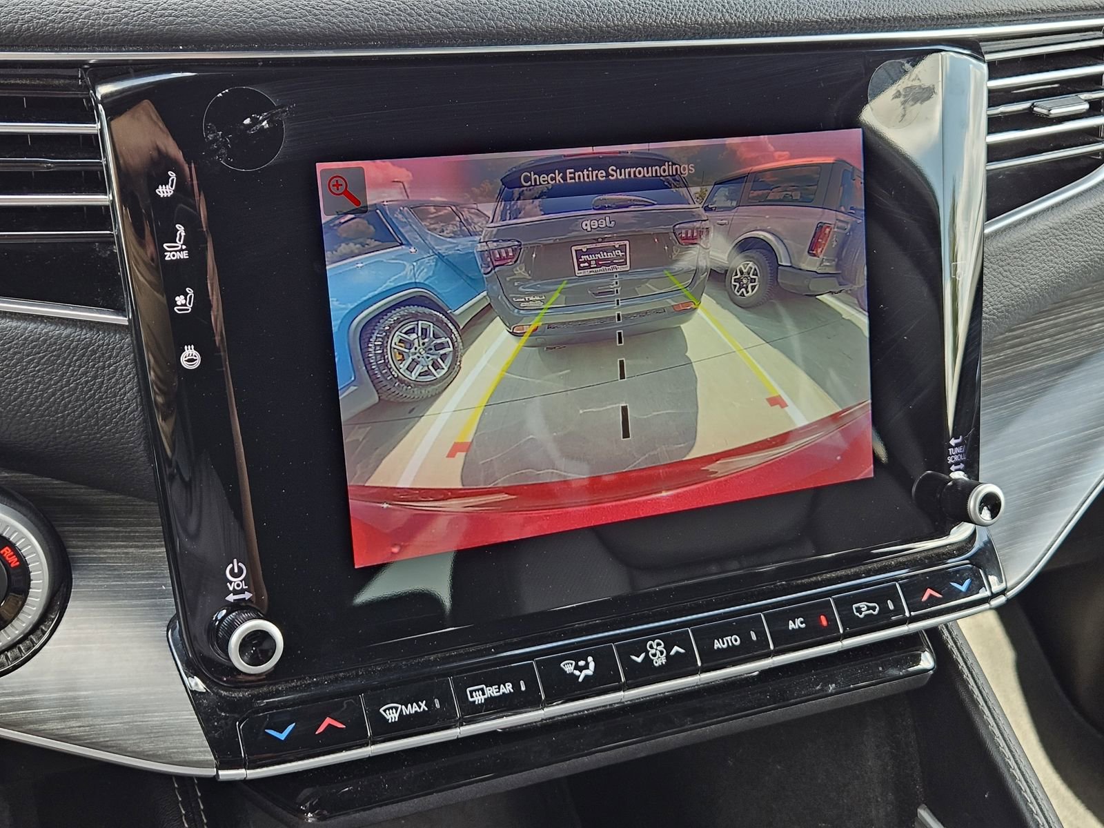 Used 2023 Jeep Wagoneer L Series III w/ Preferred Equipment Group image 53