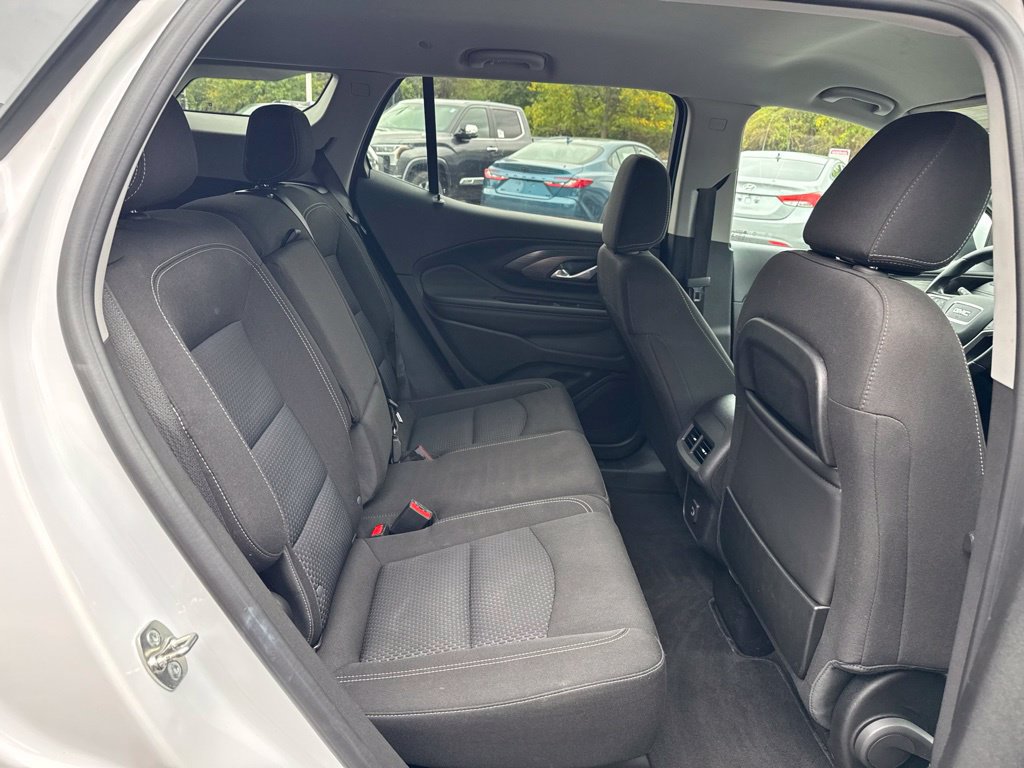Used 2024 GMC Terrain SLE AWD/4WD image 29