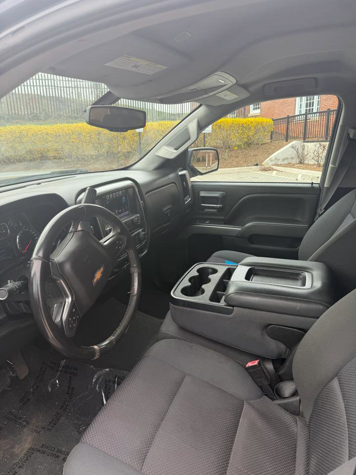 Used 2019 Chevrolet Silverado 1500 LT image 2