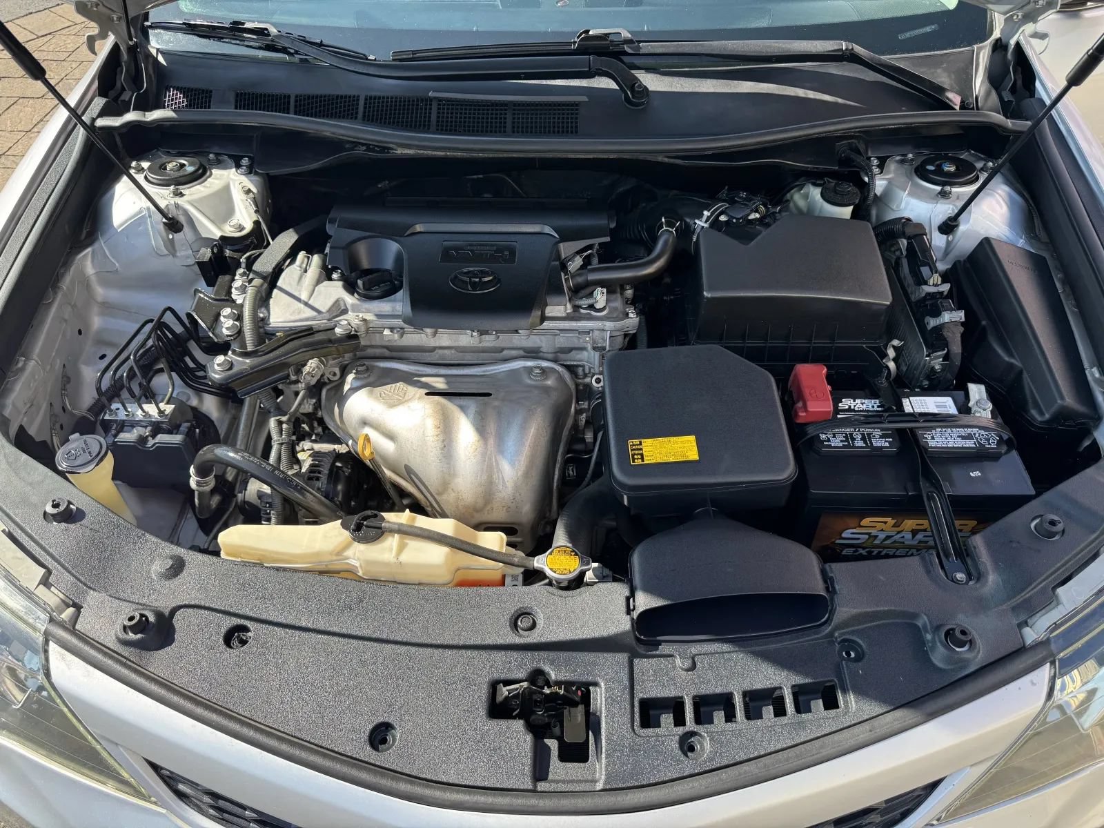 Used 2014 Toyota Camry SE FWD image 29