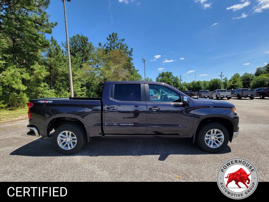 Used 2022 Chevrolet Silverado 1500 LT AWD/4WD image 7