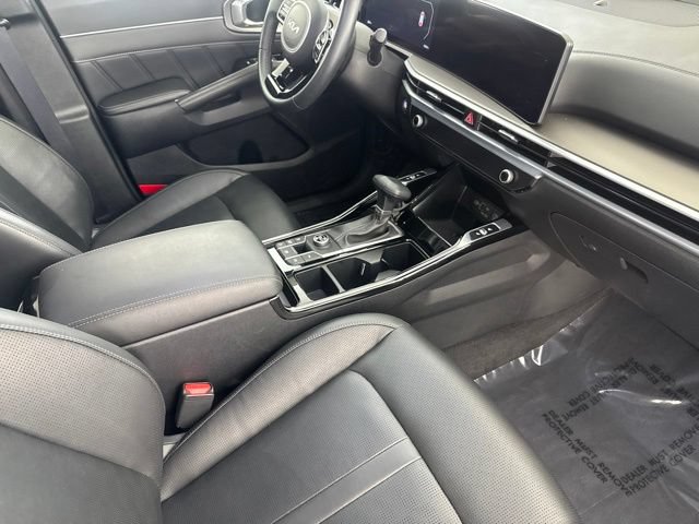 Certified 2025 Kia Sorento SX FWD image 23