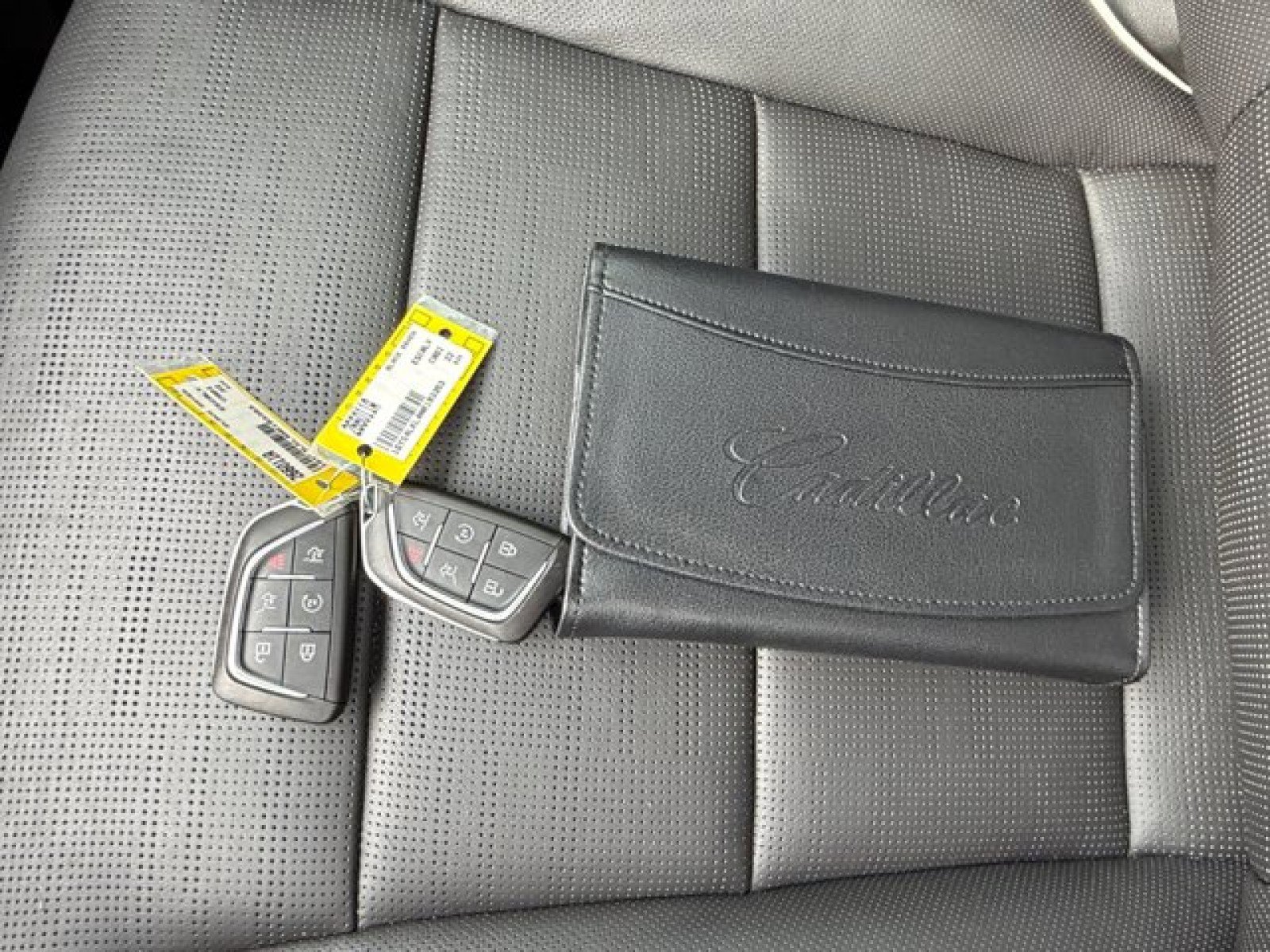 Used 2022 Cadillac Escalade ESV Premium Luxury w/ Performance Package image 23