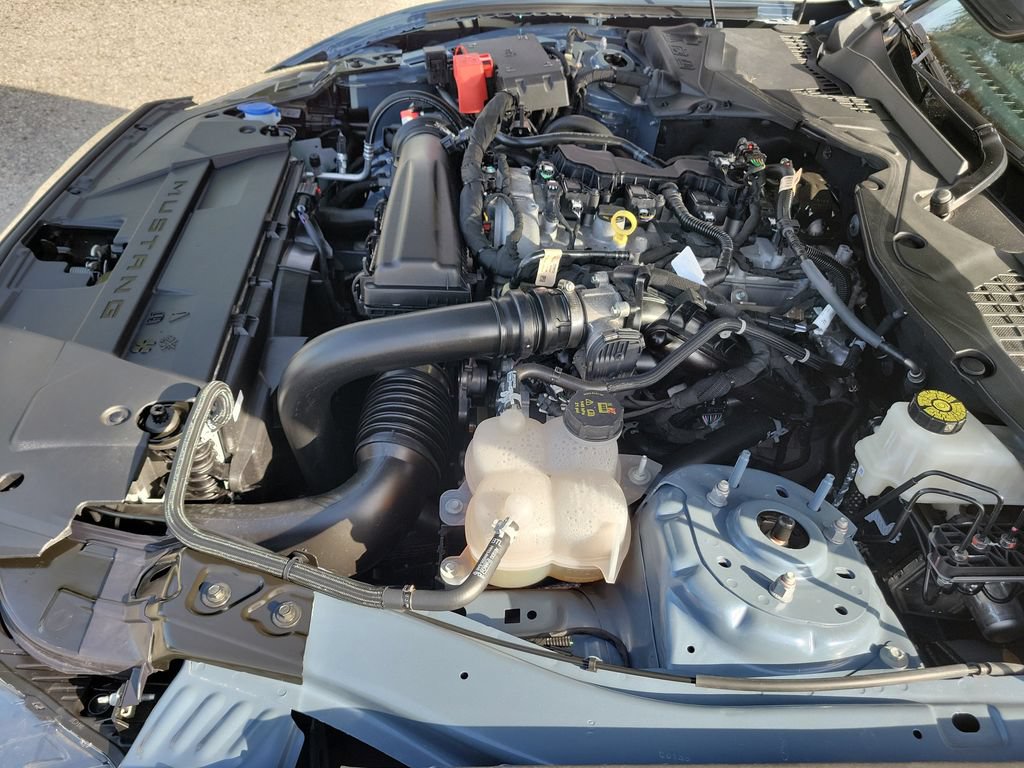 Used 2026 Ford Mustang Coupe RWD image 33