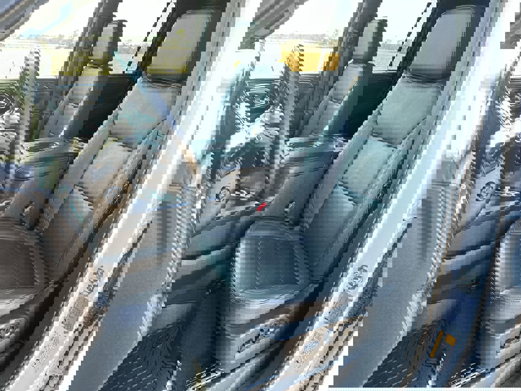 Used 2021 Chevrolet Suburban Z71 w/ Z71 Off-Road Package image 11