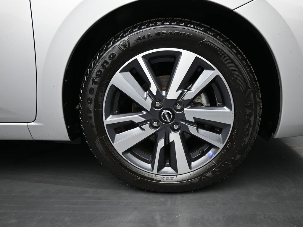 Used 2023 Nissan Versa SV image 10