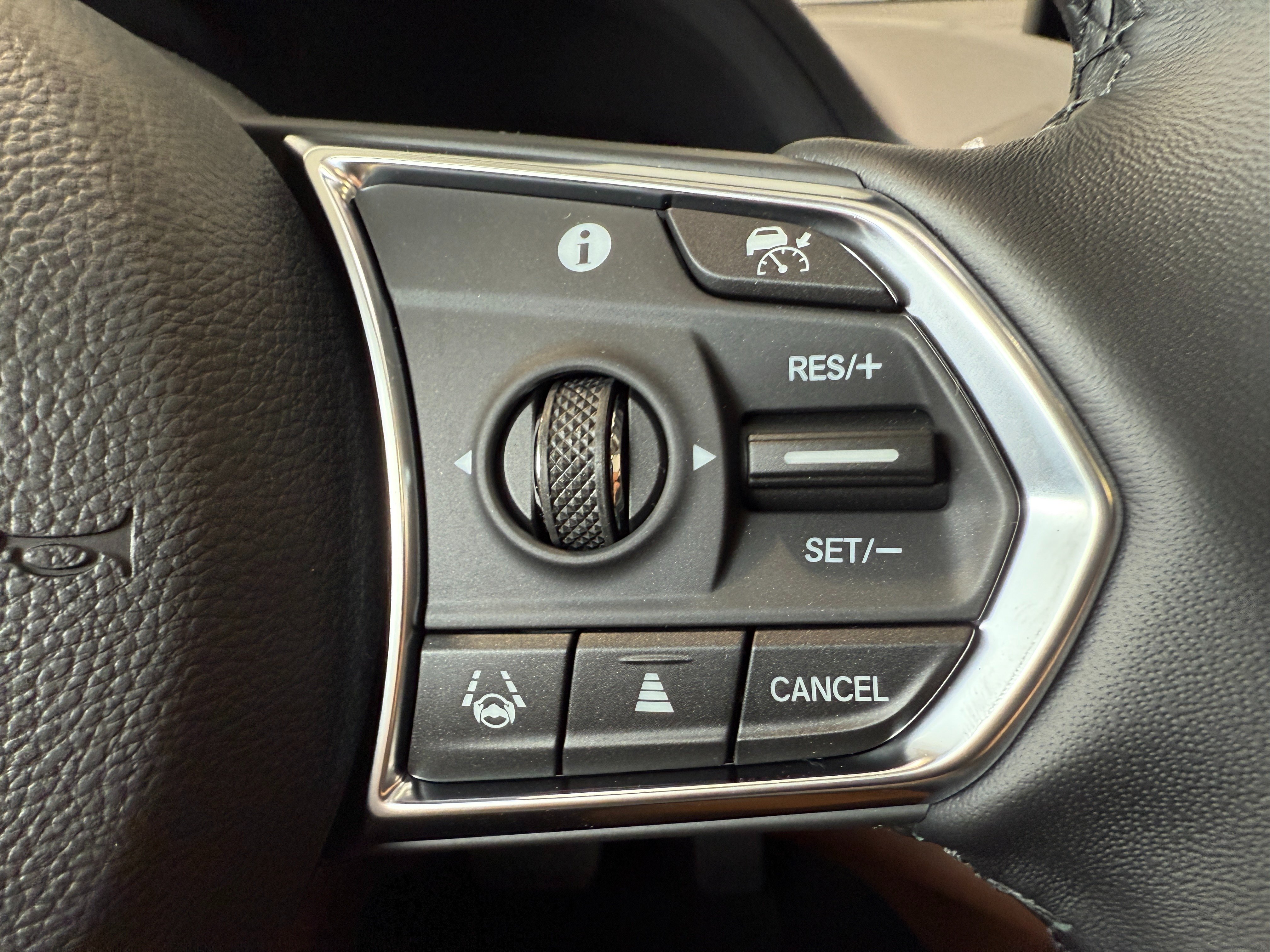 Used 2026 Acura RDX w/ Technology Package AWD/4WD image 20