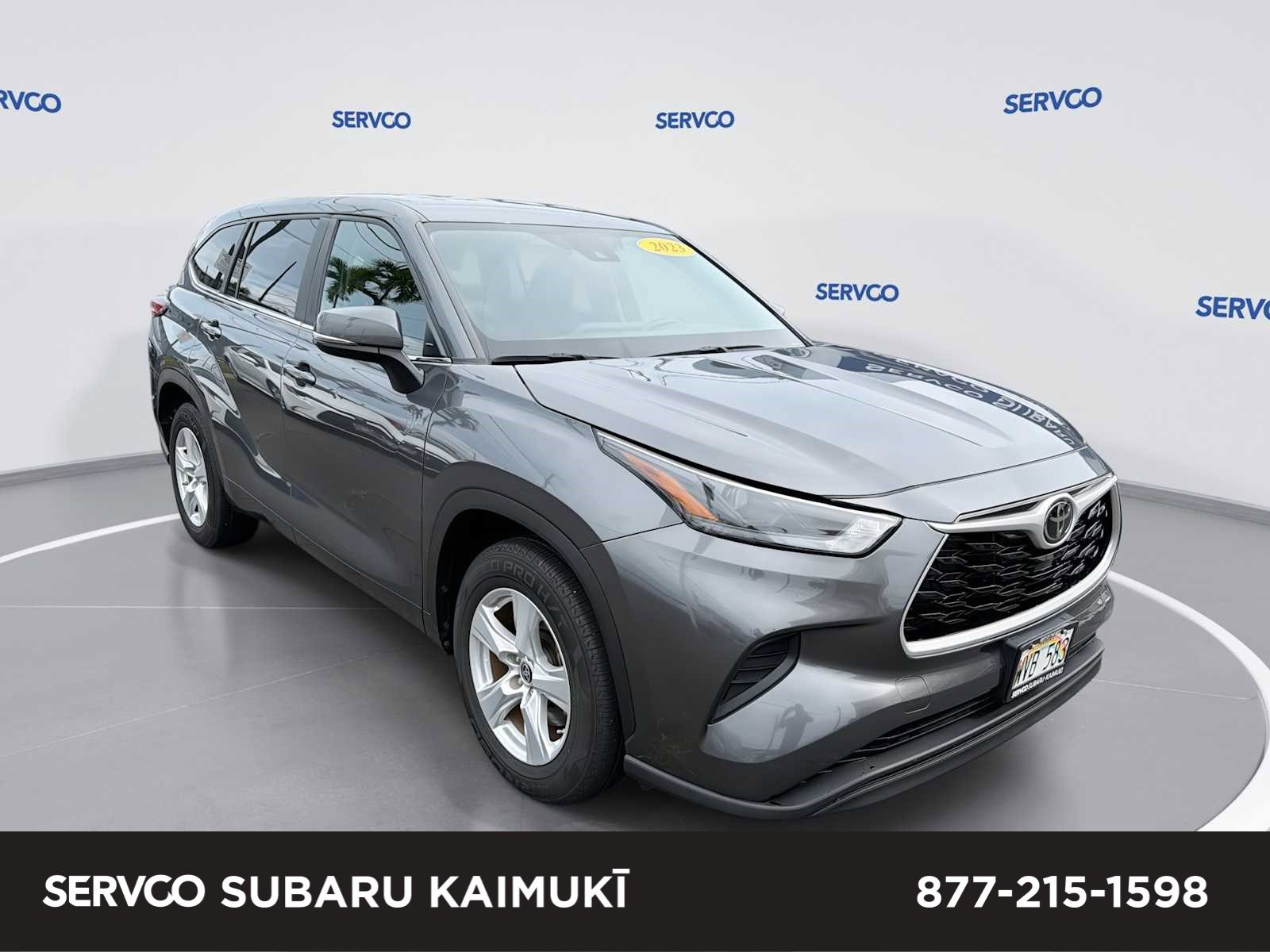 Used 2023 Toyota Highlander L FWD image 1